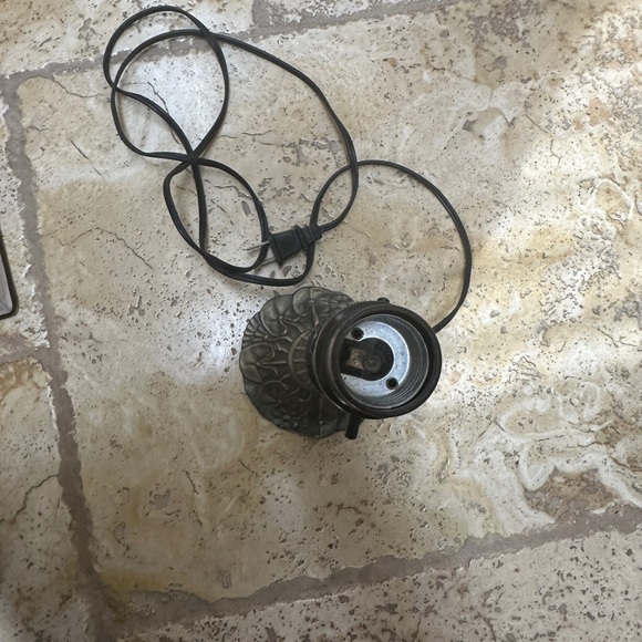 Decorative Metal Table Lamp 16" Tall - Picture 13 of 13